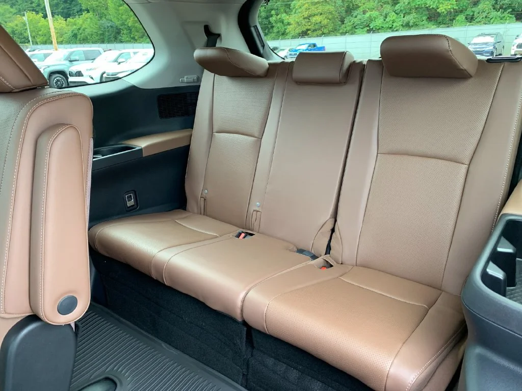 Used 2026  Toyota Platinum image 18