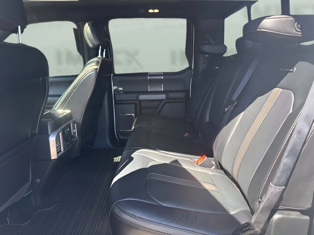 Used 2019  Ford XL image 13