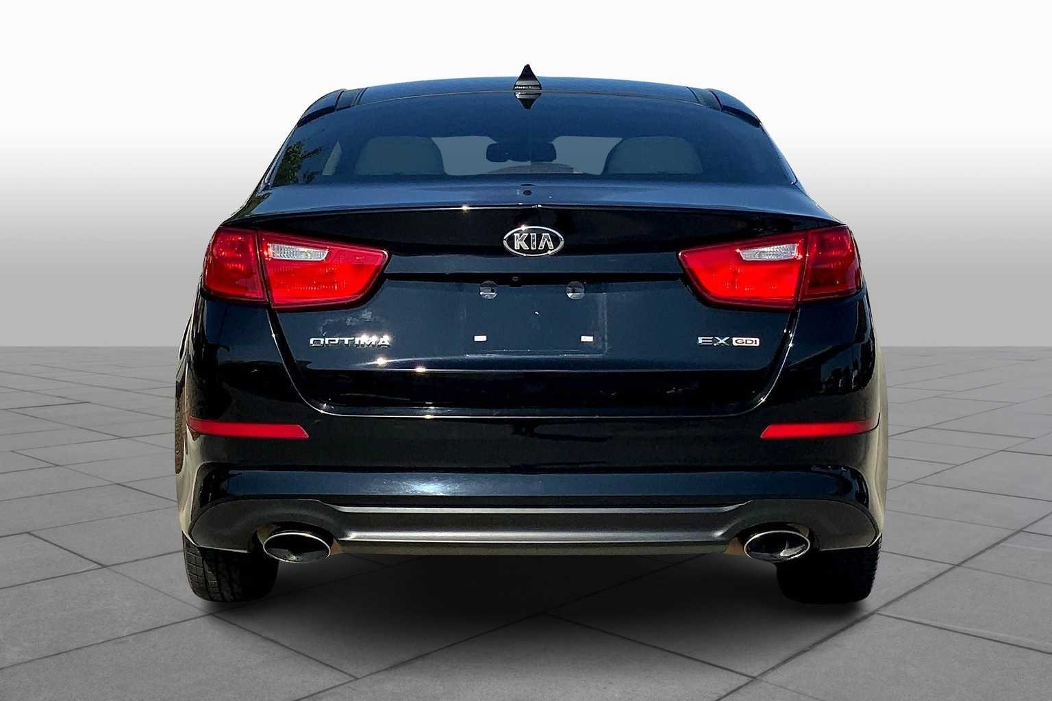 Used 2015 Ebony Black Kia EX image 5