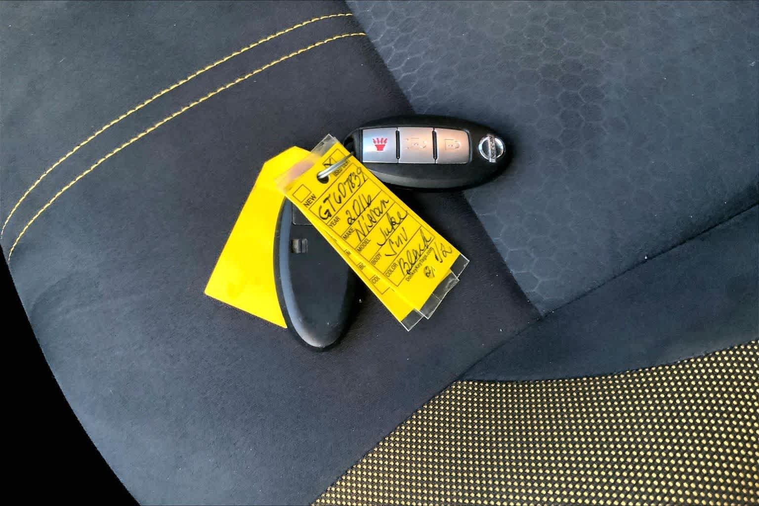 Used 2016 Super Black Nissan SV image 15