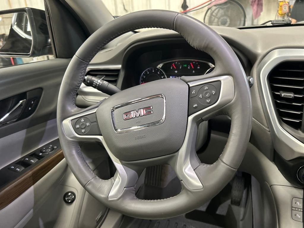 Used 2017 Black GMC SLE-2 image 20