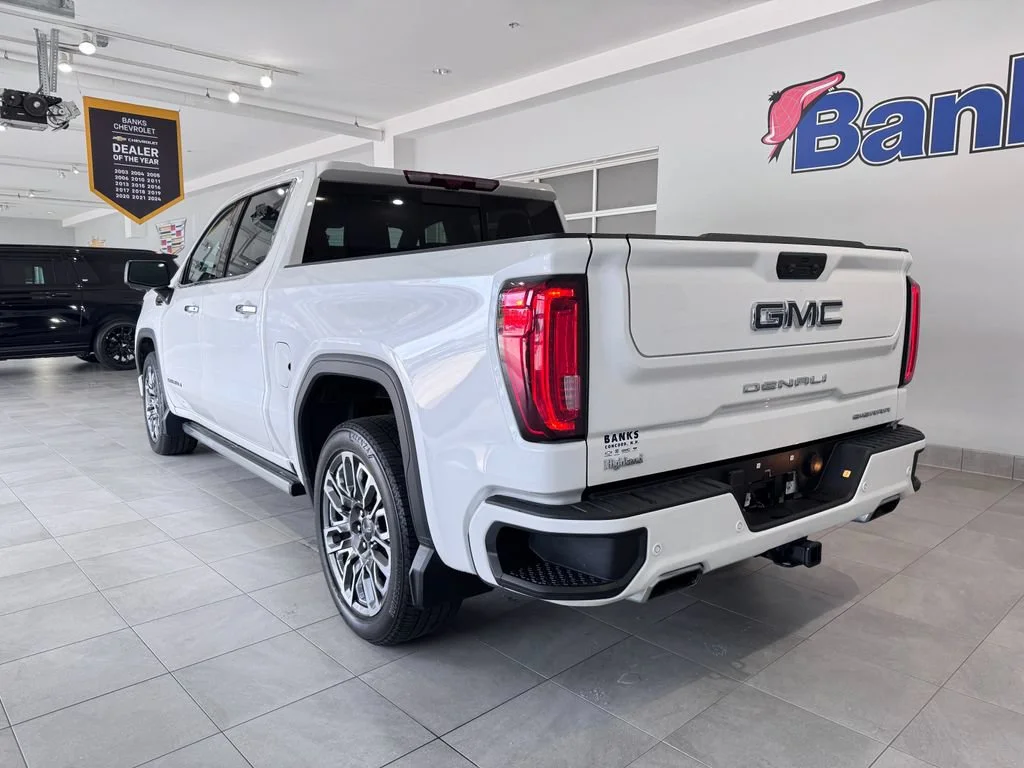 Certified Used 2023 White Frost Tricoat GMC Denali Ultimate image 5