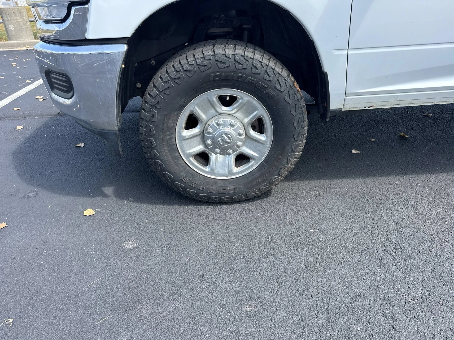 3C6UR5HJ1RG190196