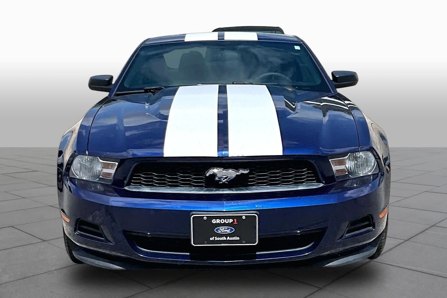 Used 2012 Kona Blue Metallic Ford V6 image 4