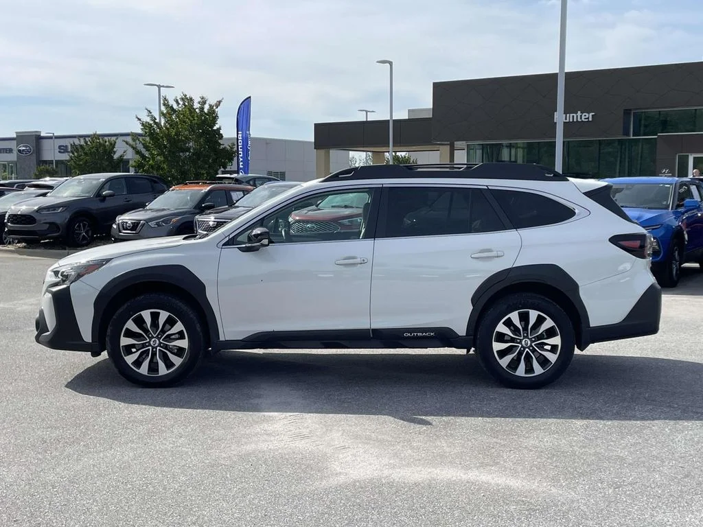2025 Subaru Outback Limited - Photo 24