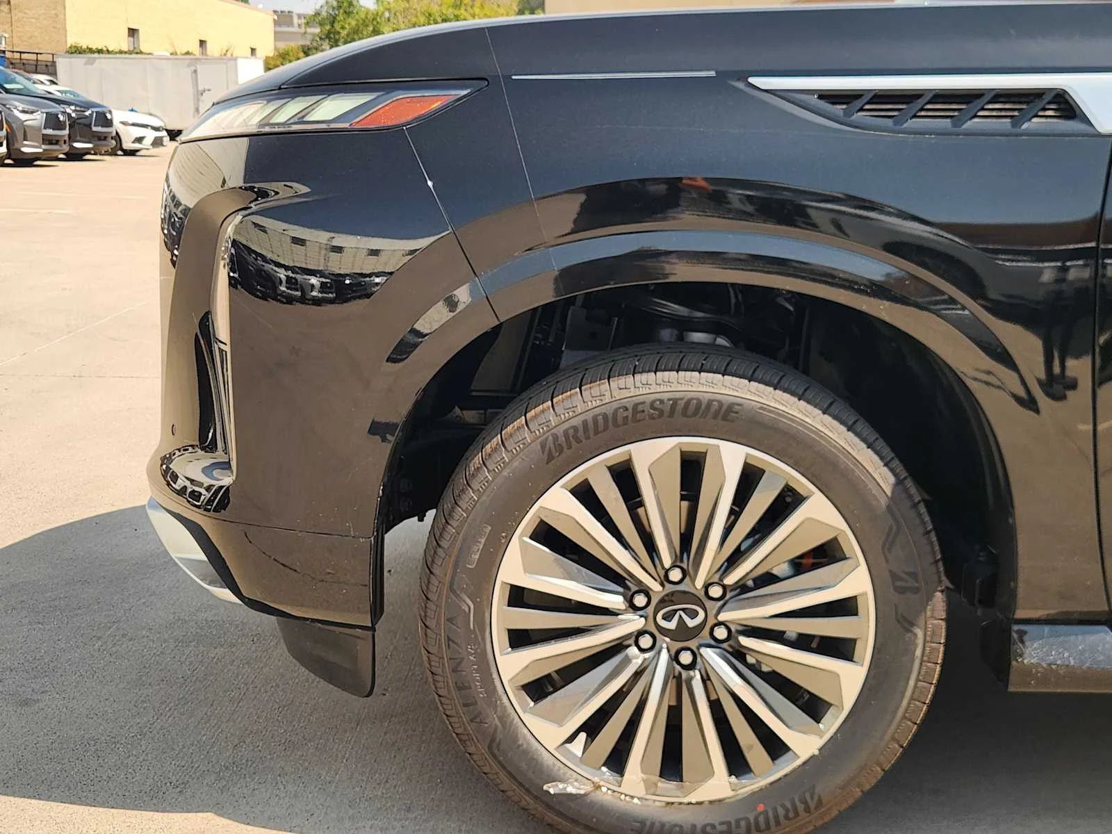 New 2027 BLACK OBSIDIAN INFINITI Luxe 4WD image 6
