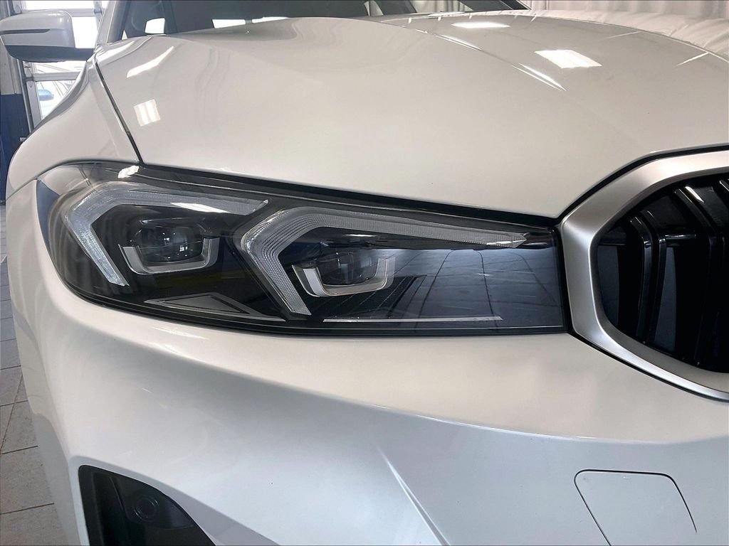 Used 2026 White BMW 330i xDrive image 33