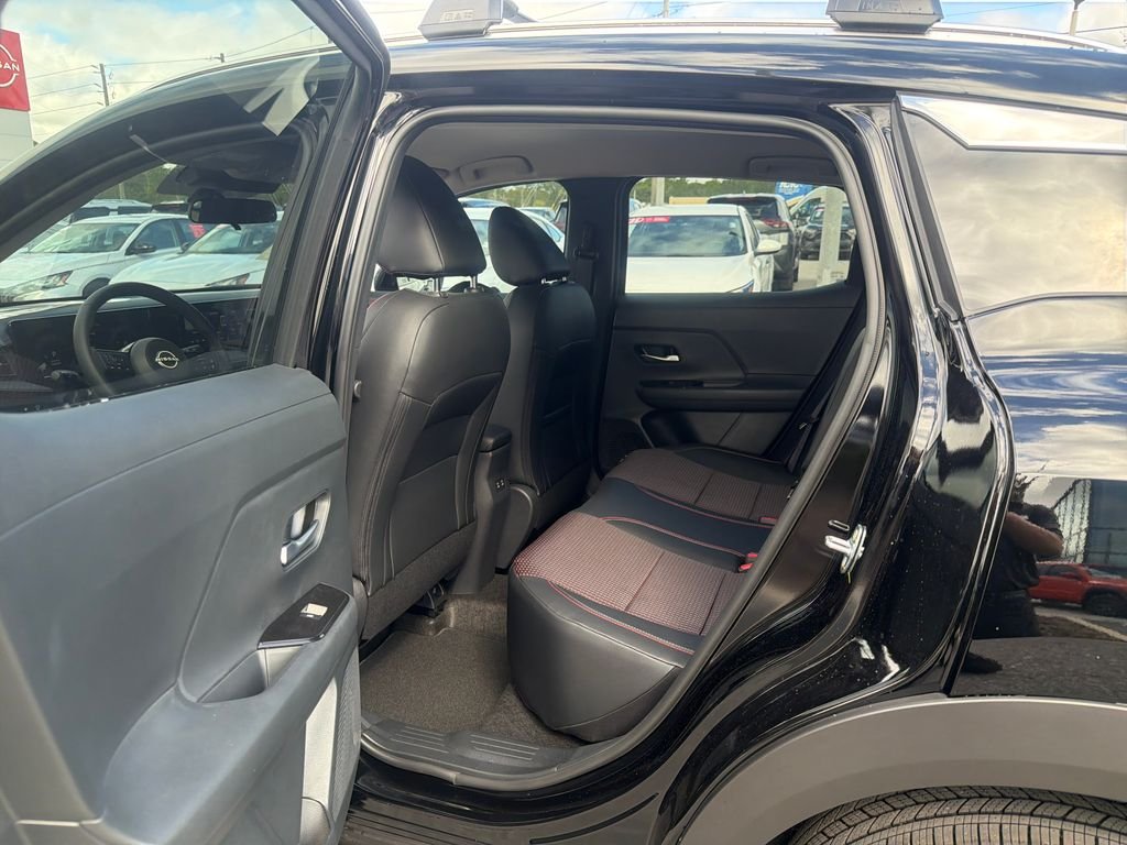 New 2026 Nissan Kicks SR 4D Sport Utility