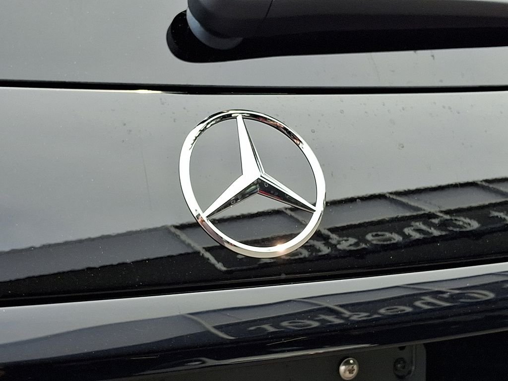 New 2027 Black Mercedes-Benz GLC 300 image 21