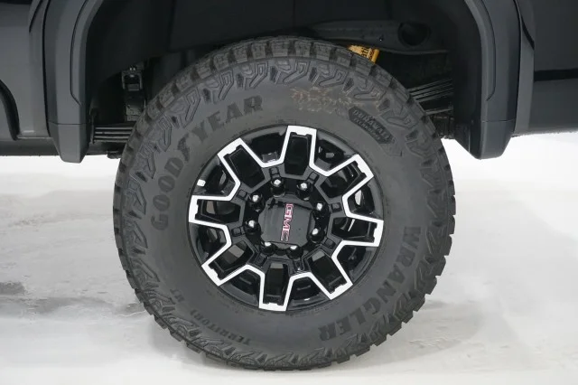 New 2026 Onyx Black GMC AT4X image 13