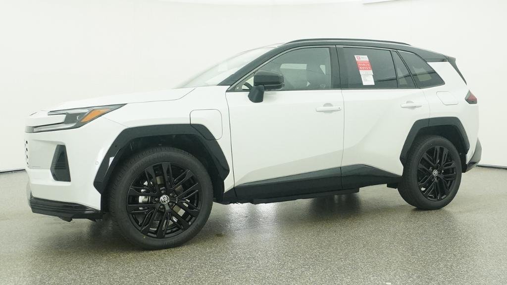 New 2026 Wind Chill Pearl with Midnight Black Metallic roof Toyota XSE image 4