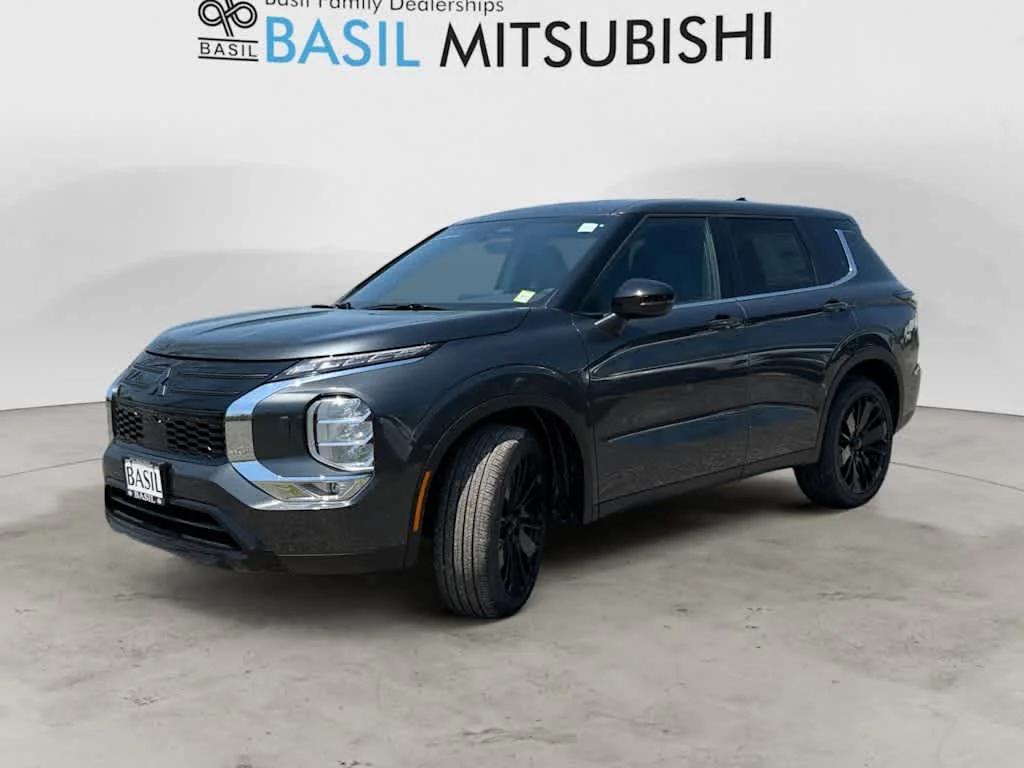 New 2026 Graphite Gray Mitsubishi LE image 7