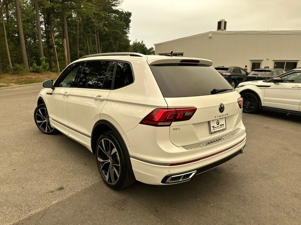 Used 2024 White Volkswagen 2.0T SEL R-Line image 5