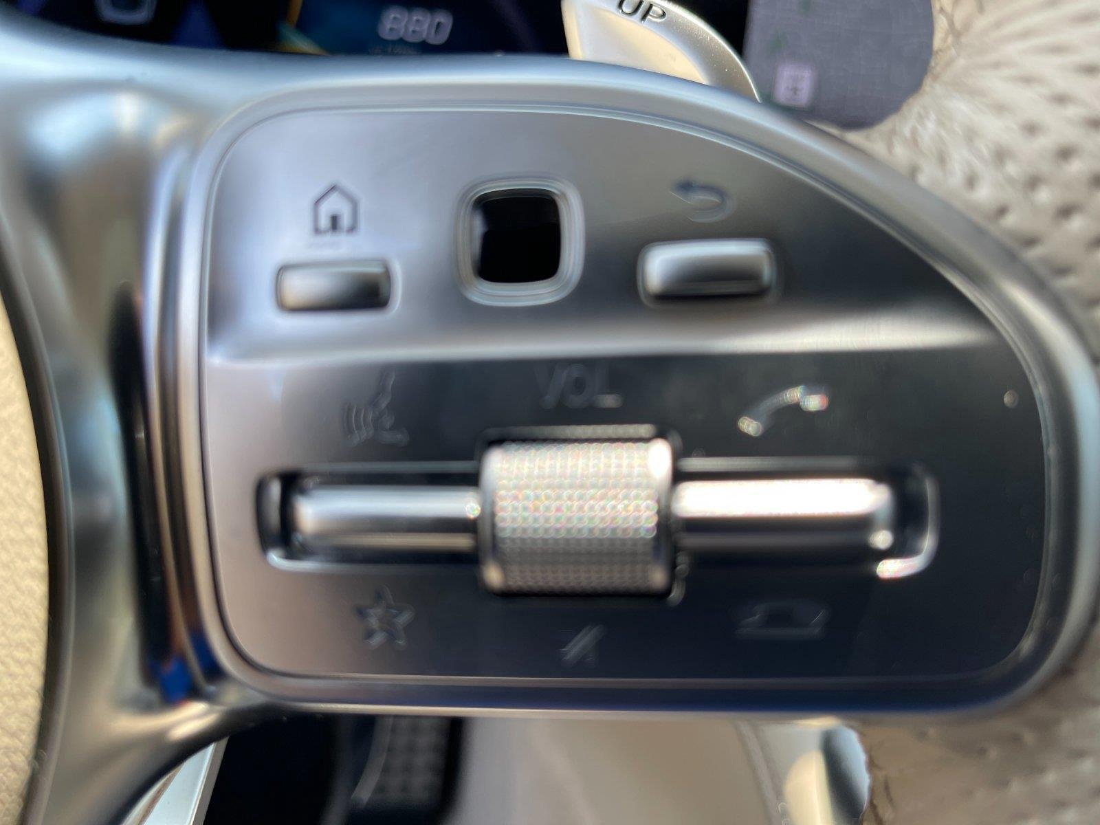 Used 2021 designo Diamond White Metallic Mercedes-Benz AMG® GT 63 image 20