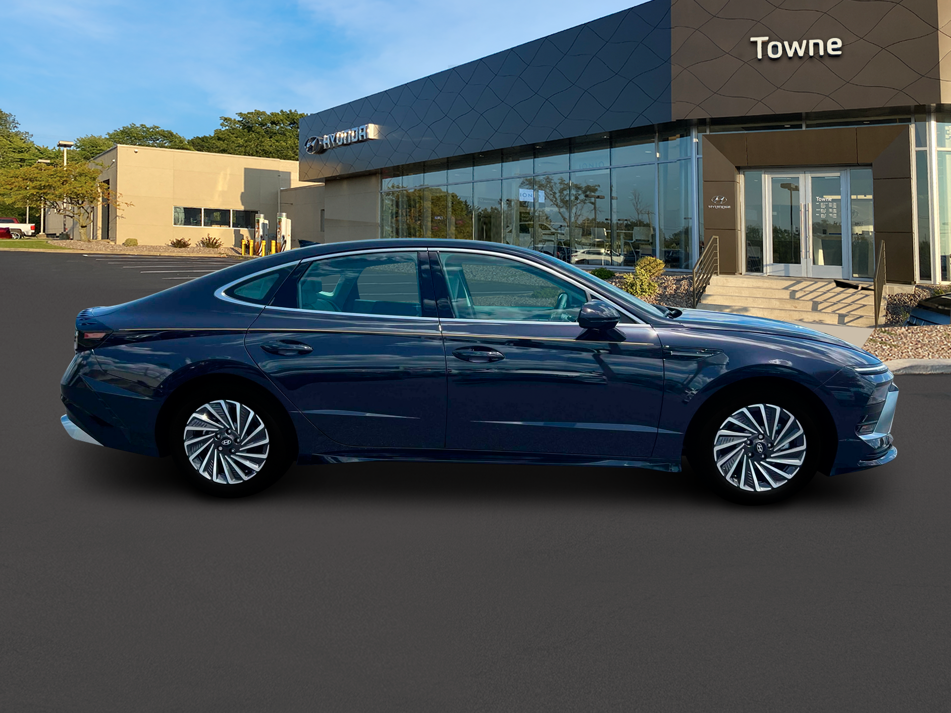 2025 Hyundai Sonata Hybrid SEL - Photo 9