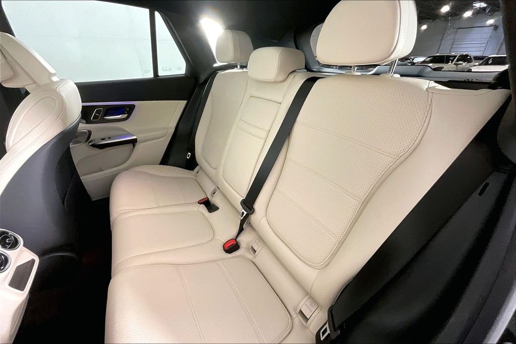 2024 Mercedes-Benz GLC GLC 300 - Photo 17