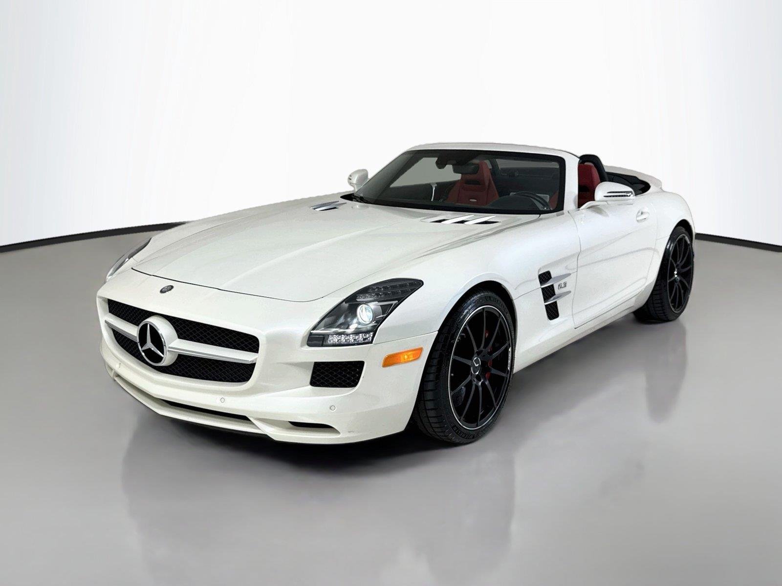 Used 2012 designo Mystic White II Mercedes-Benz SLS AMG® image 45