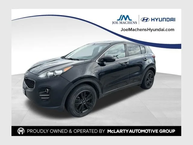 Used 2018 Red Kia LX image 1