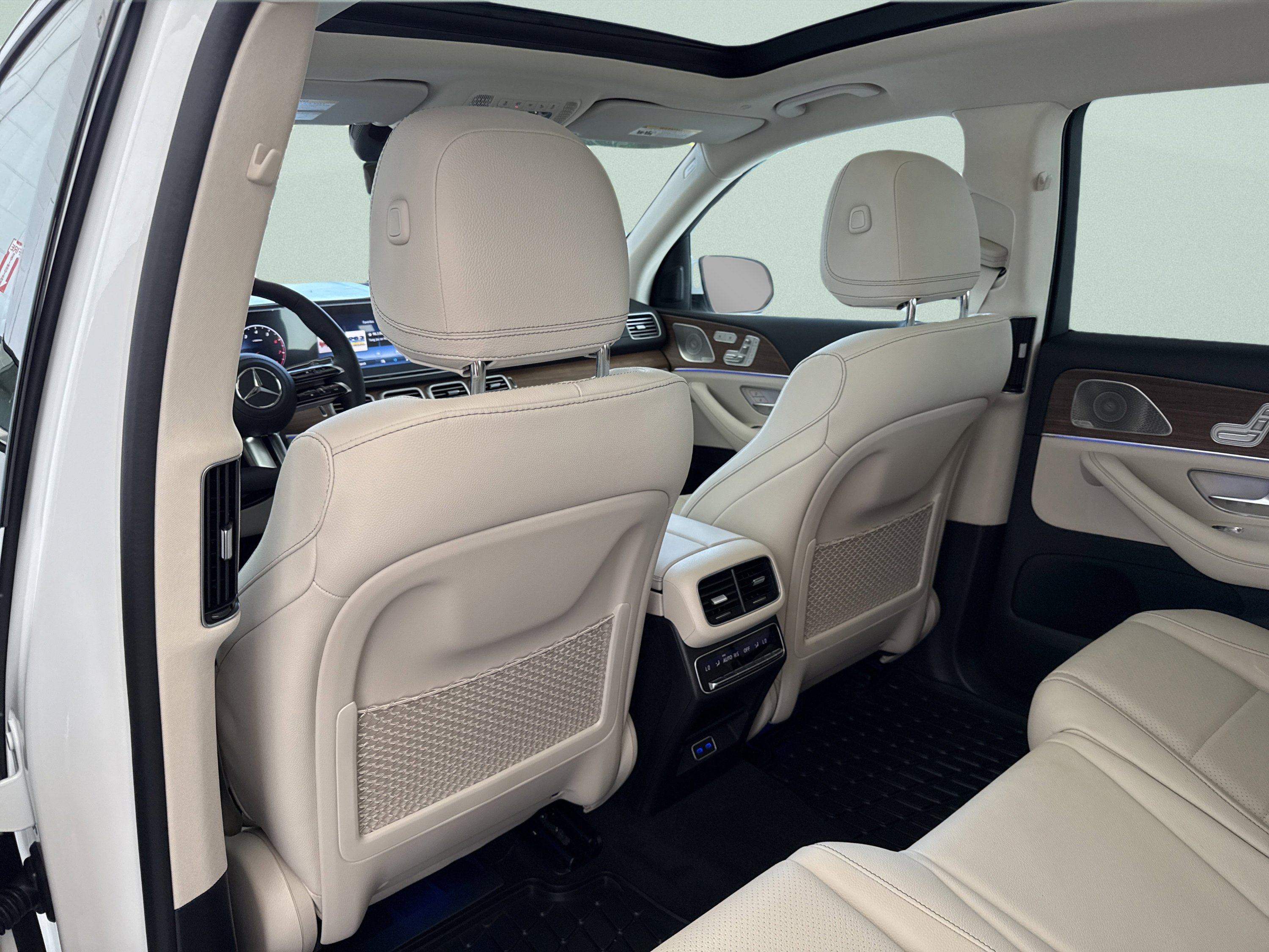 2026 Mercedes-Benz GLS Base - Photo 30