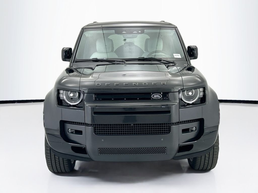 New 2026 Carpathian Grey Land Rover X-Dynamic SE image 2