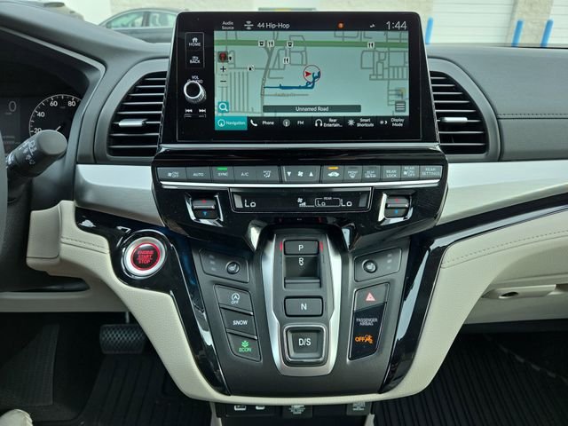 2026 Honda Odyssey Touring - Photo 12