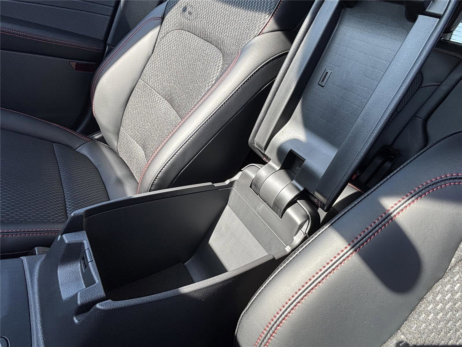 2026 Ford Escape Hybrid ST-Line Select - Photo 20