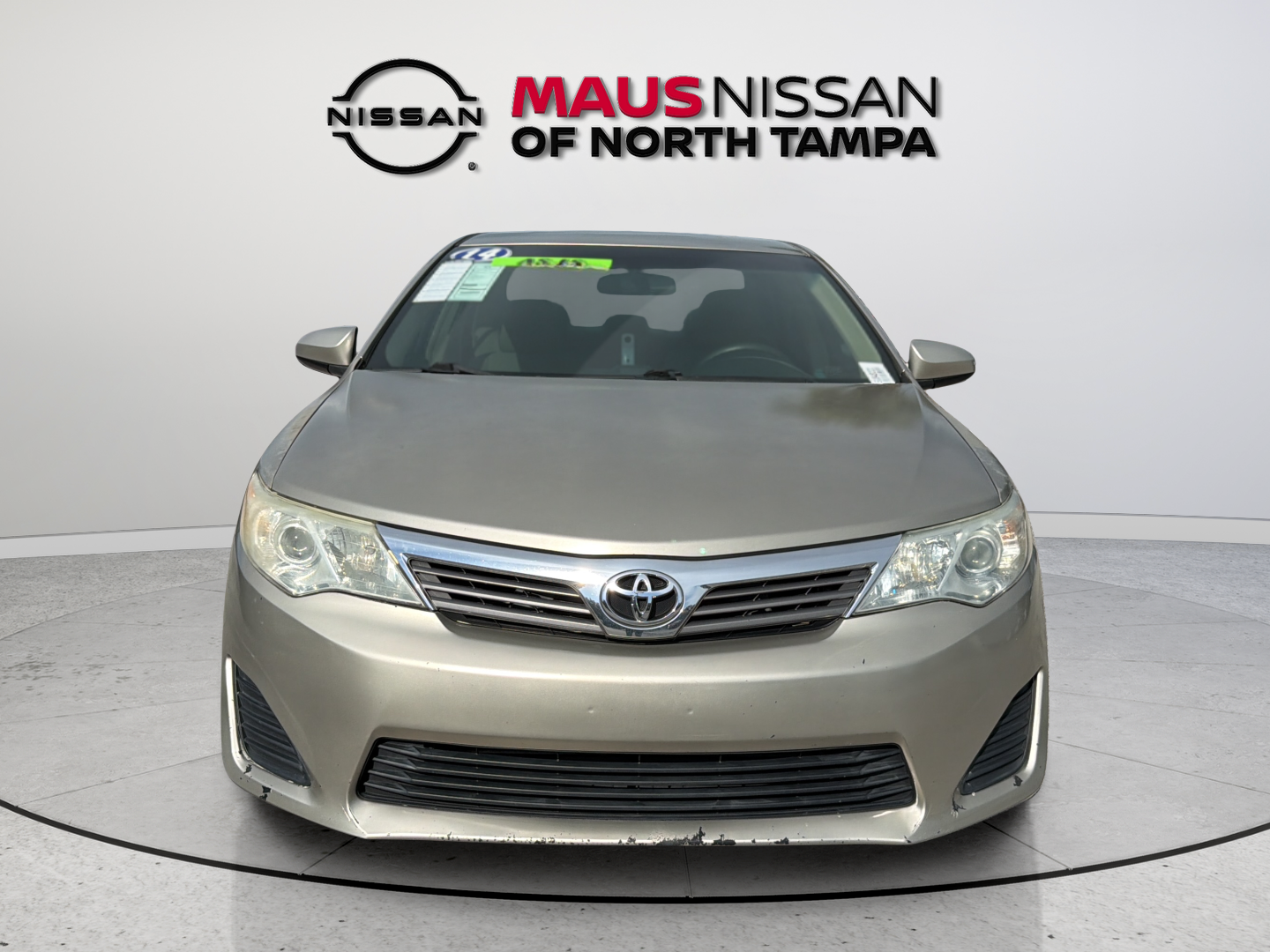 Used 2014 Creme Brulee Toyota L image 3