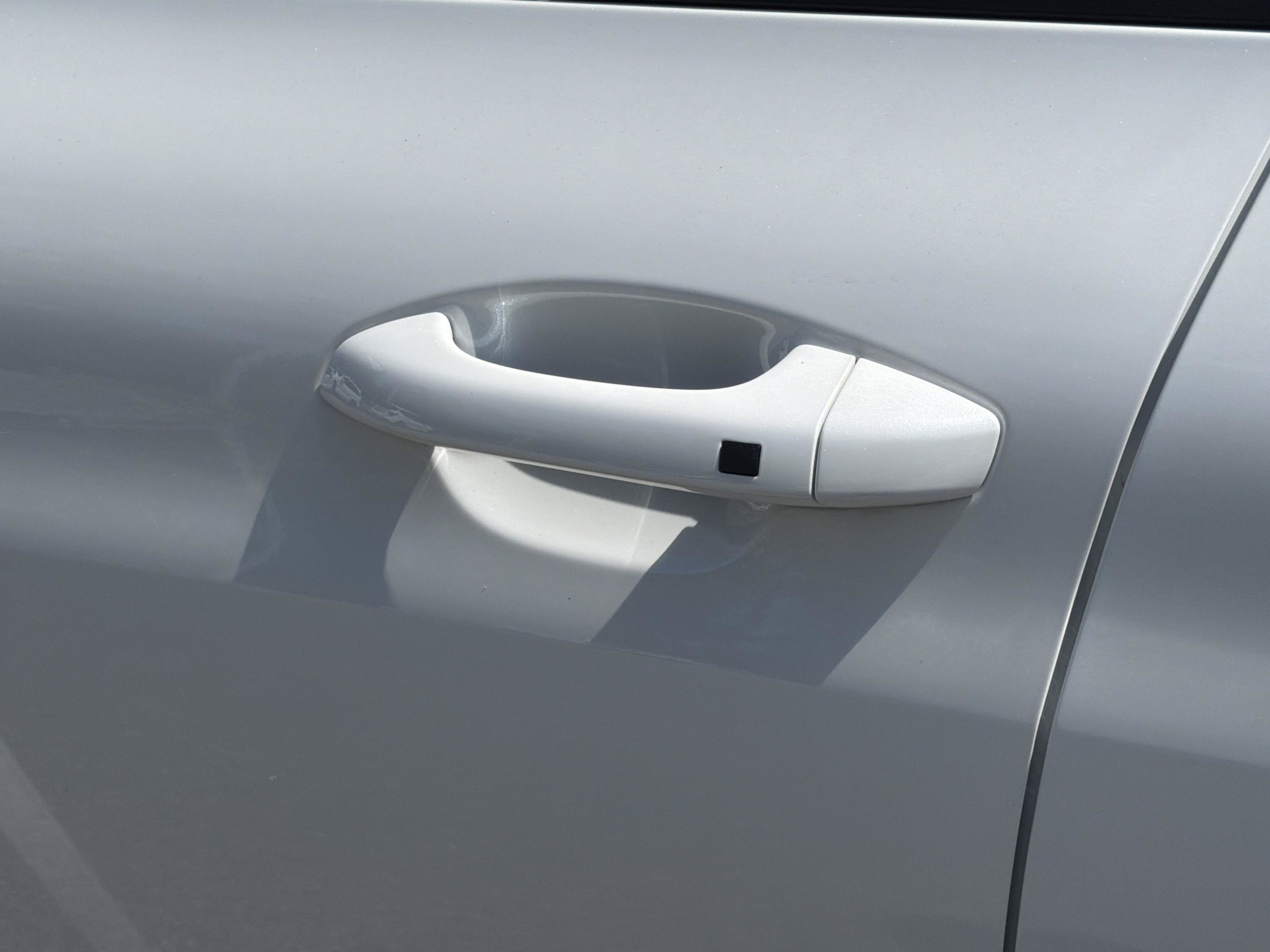 New 2026 Snow White Pearl Kia GT-Line FWD image 24