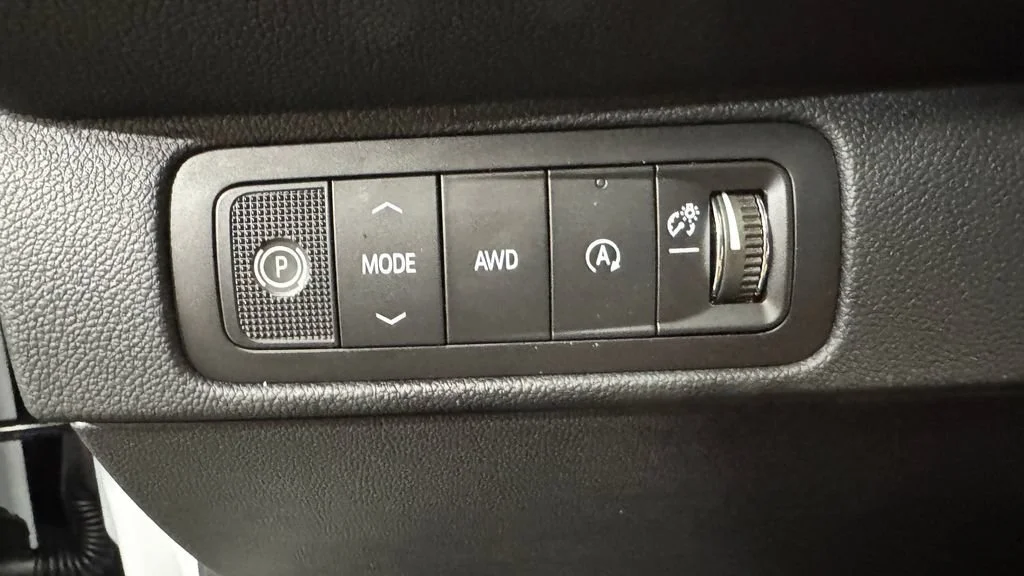 2026 GMC Yukon XL AT4 - Photo 25
