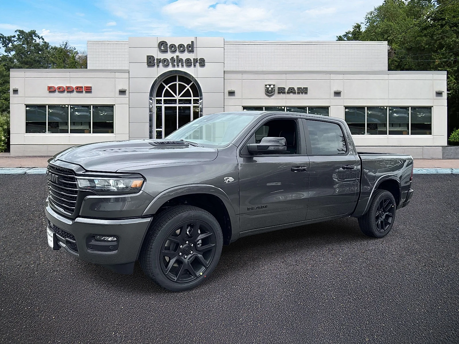 2026 RAM 1500 Laramie 4x4 Crew Cab 5'7's photo