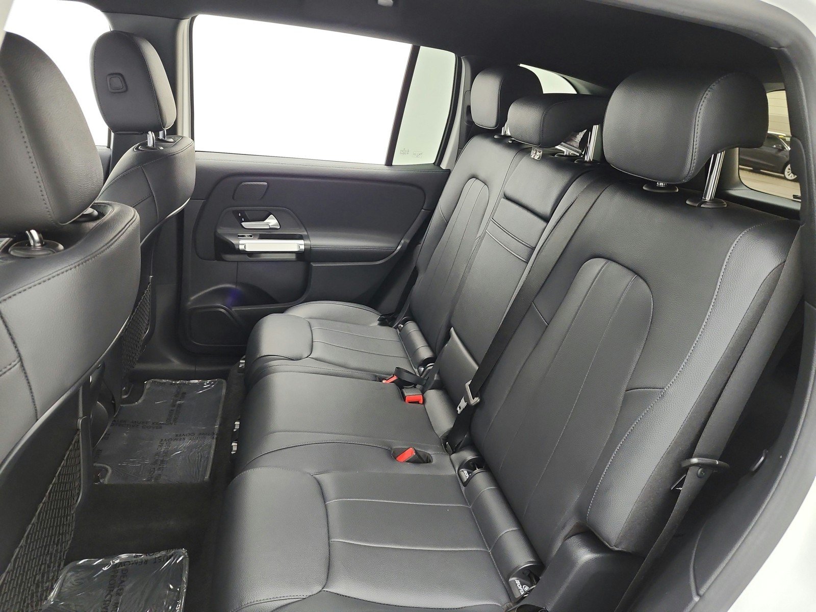 Used 2023 Polar White Mercedes-Benz EQB 300 4MATIC® SUV image 15