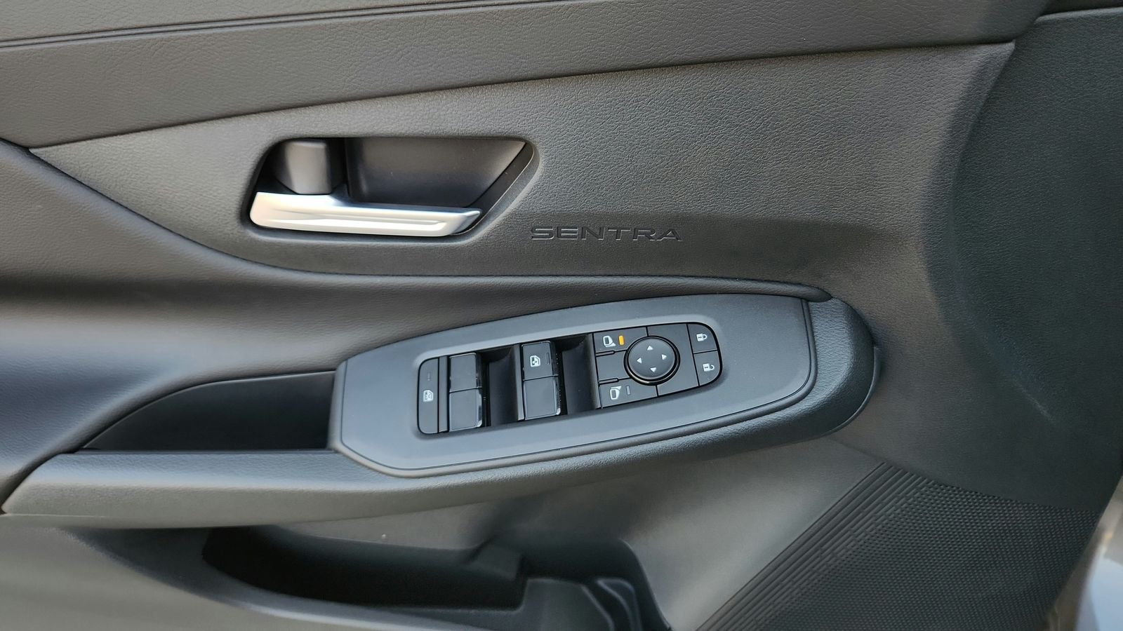 2026 Nissan Sentra SV - Photo 21