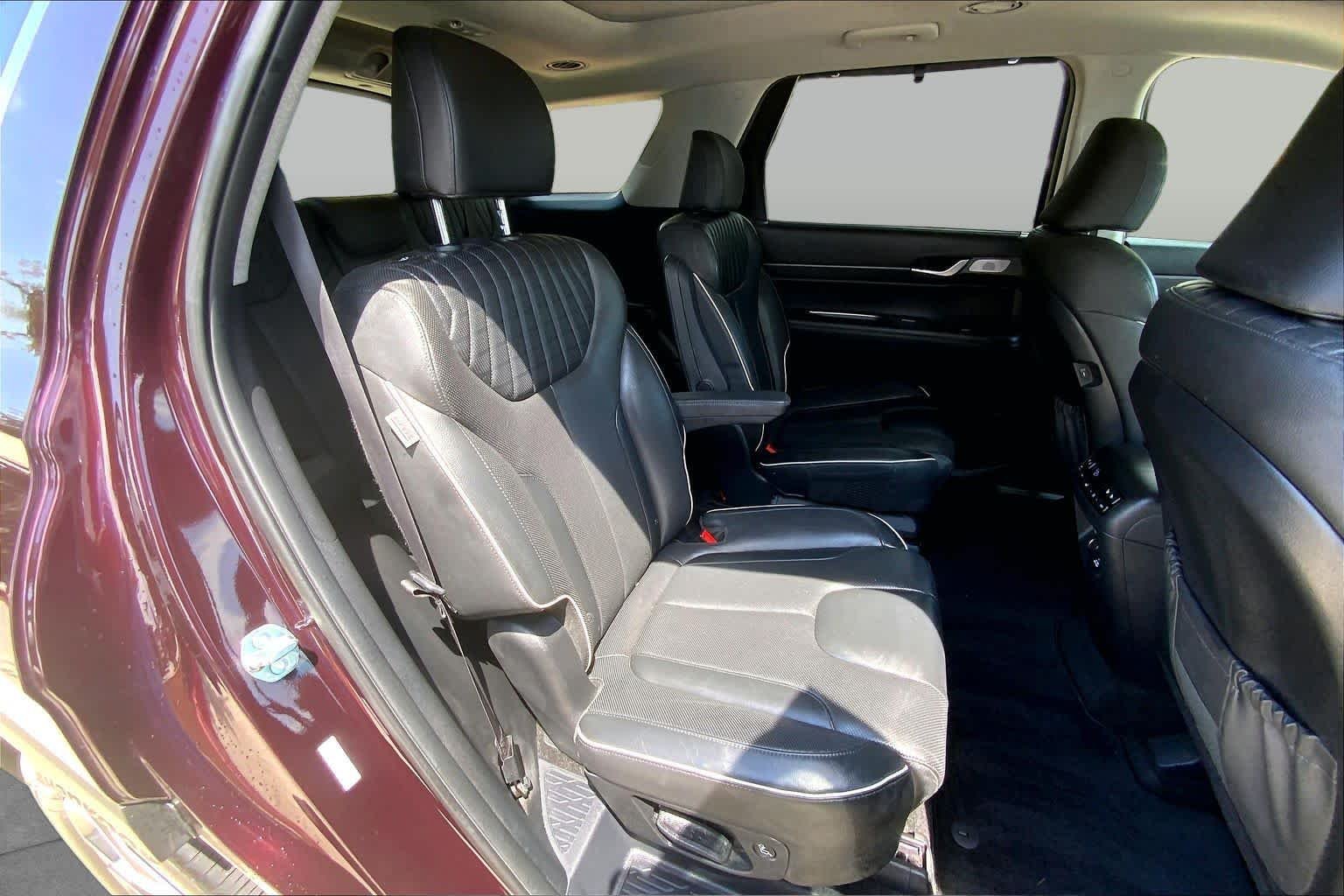 Certified Used 2023 Sierra Burgundy Hyundai Limited image 20
