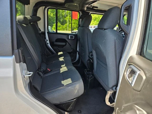Used 2024 Silver Jeep Sport S image 20