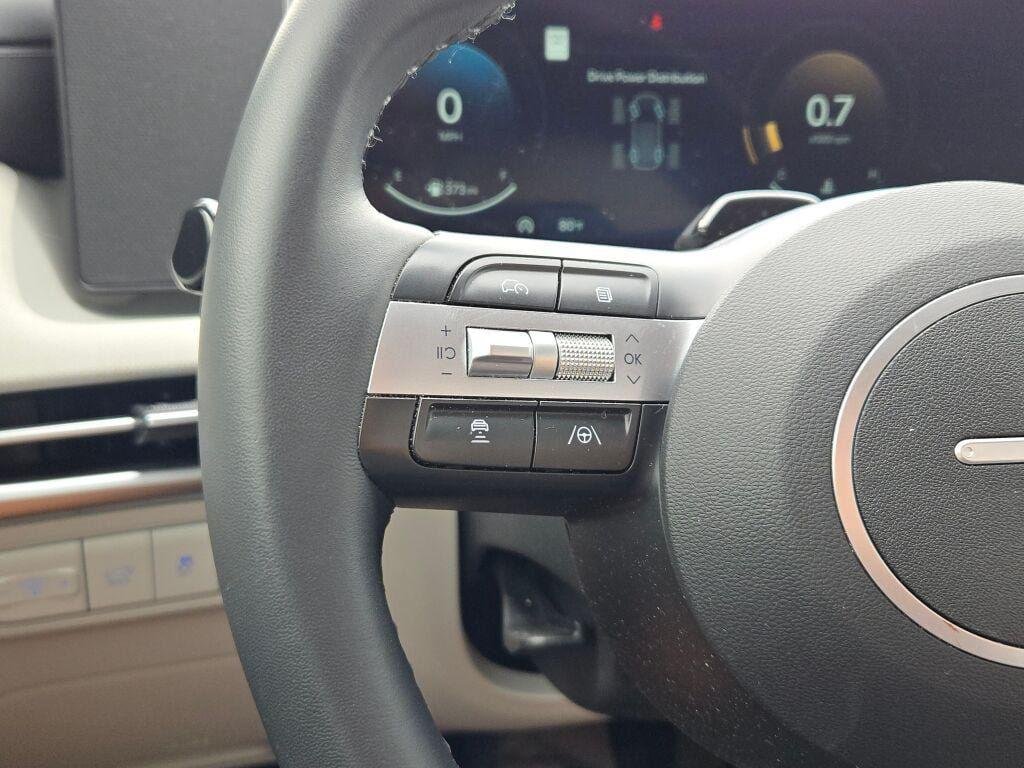 New 2025 Serenity White Pearl Hyundai SEL Convenience AWD image 30