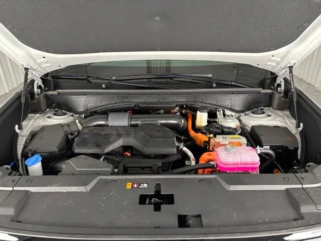 Used 2026 Silver Hyundai SEL image 31