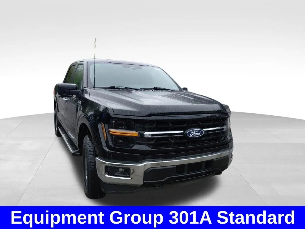 Used 2024 Black Metallic Ford XLT image 4