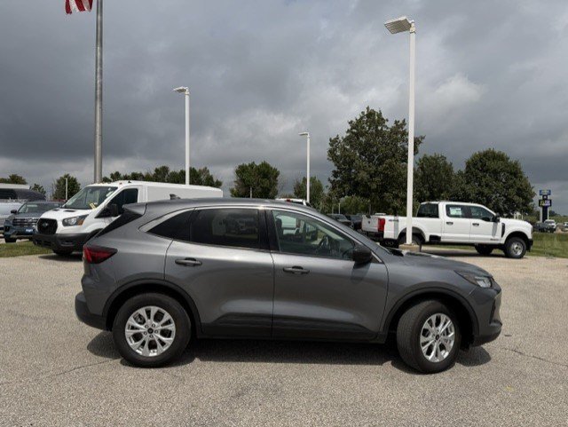 Used 2024 Gray Metallic Ford Active image 8