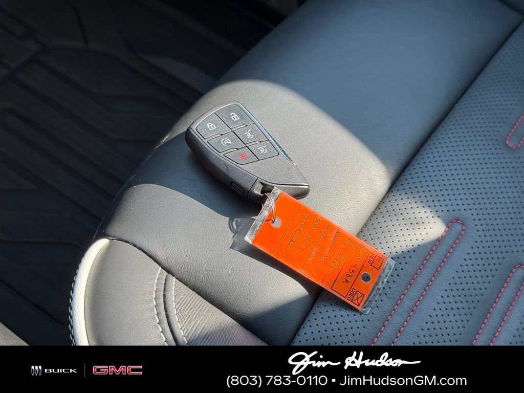 Certified Used 2025 Onyx Black GMC AT4 Ultimate image 39