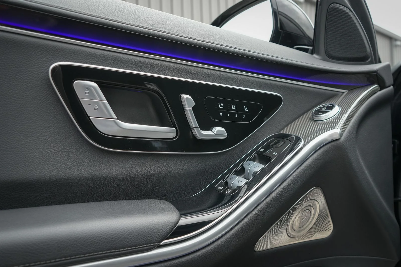 Used 2023 Black Mercedes-Benz S 580e image 28