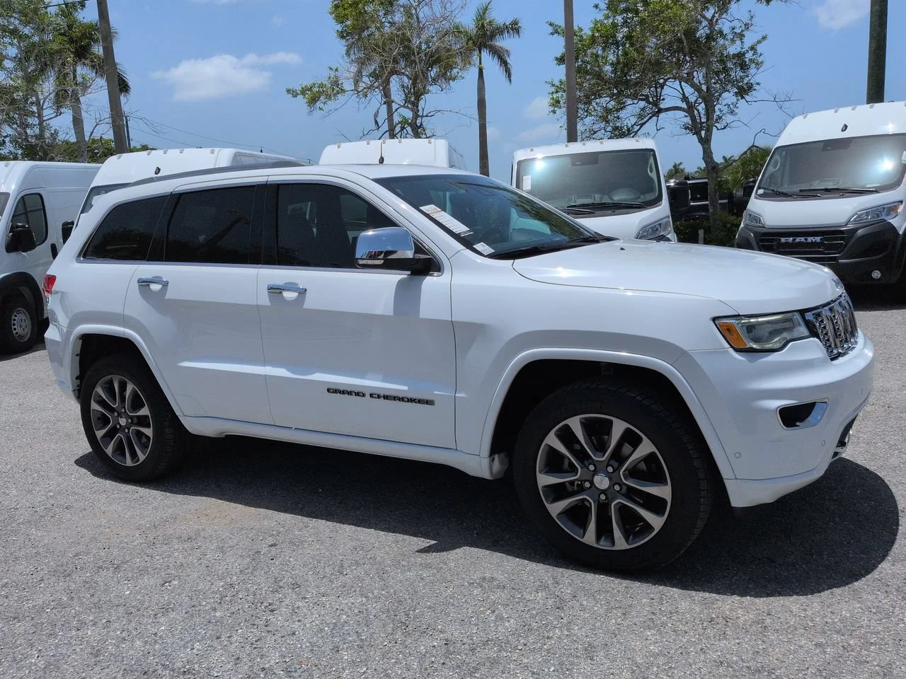 Used 2018 Bright White Clearcoat Jeep Overland image 2
