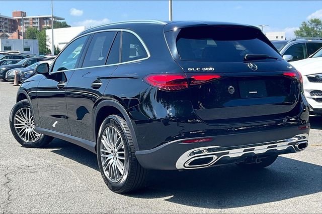 Used 2026 Black Mercedes-Benz GLC 300 image 10