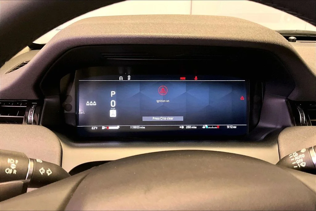 Used 2025 Gray Land Rover S image 21