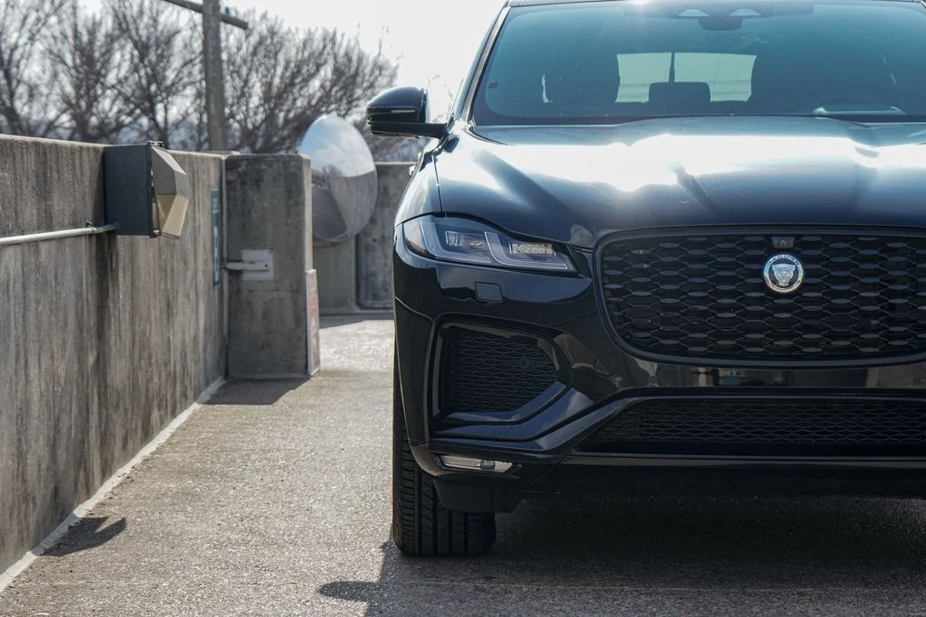 New 2026 Santorini Black Metallic Jaguar P250 R-Dynamic S image 5