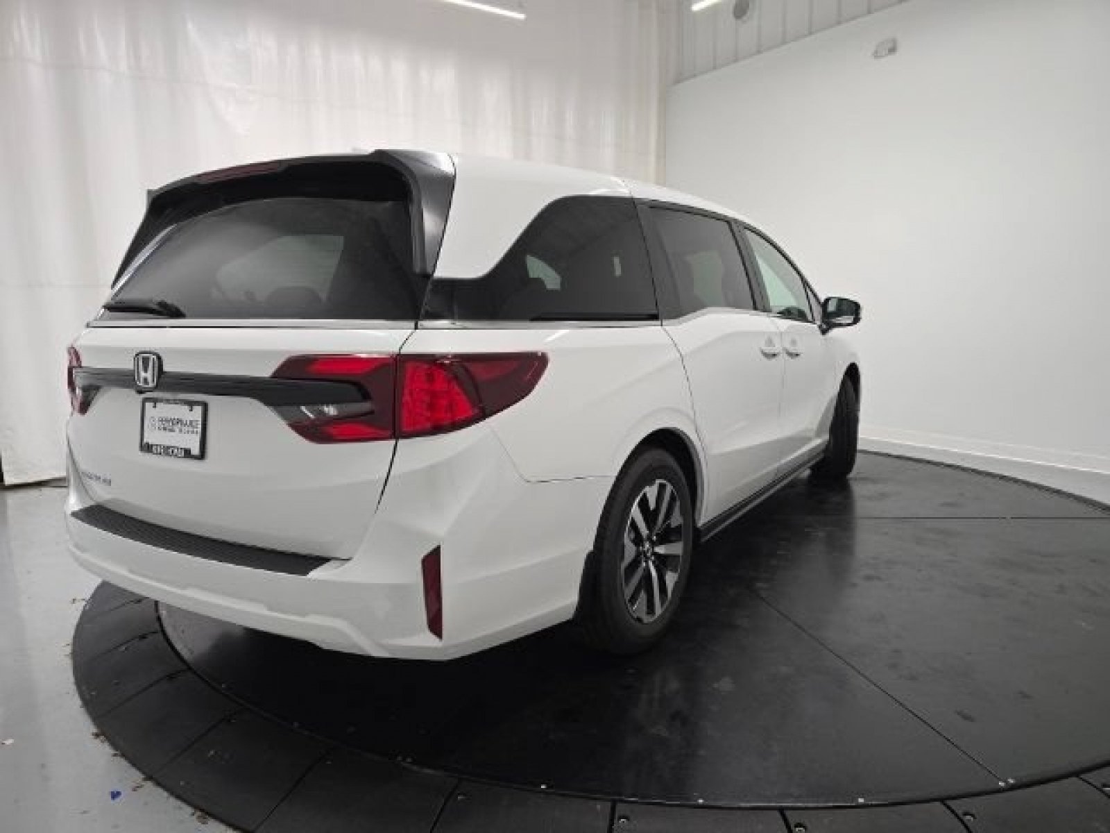 New 2026 Platinum White Pearl Honda EX-L image 27
