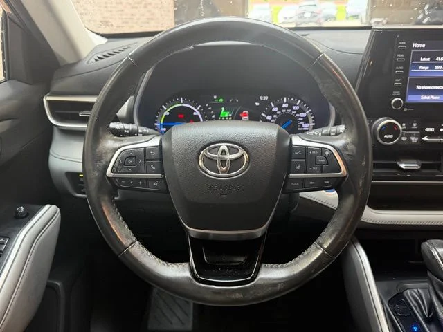 Used 2021 Gray Toyota XLE image 16
