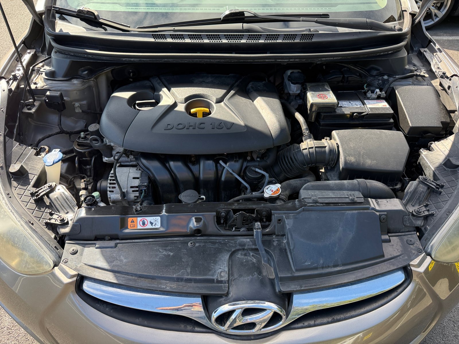 Used 2013 Bronze Hyundai GLS image 20