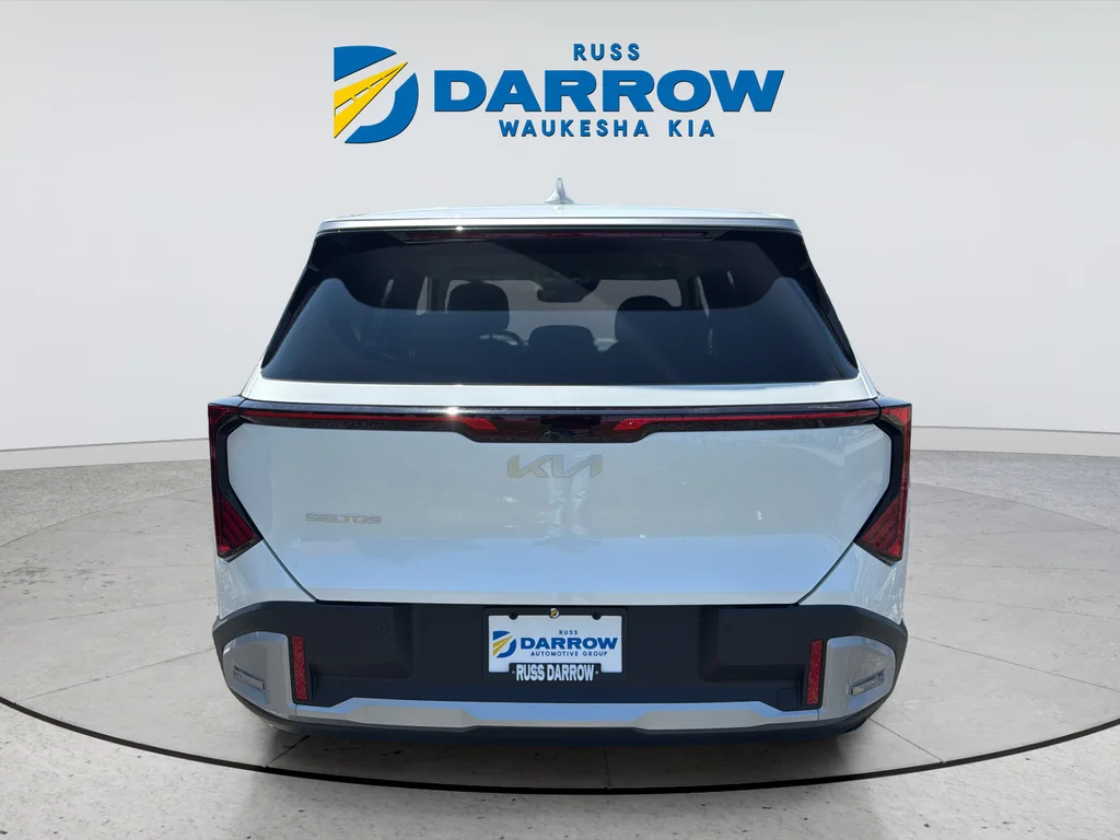 New 2027 Snow White Pearl Kia LX image 4