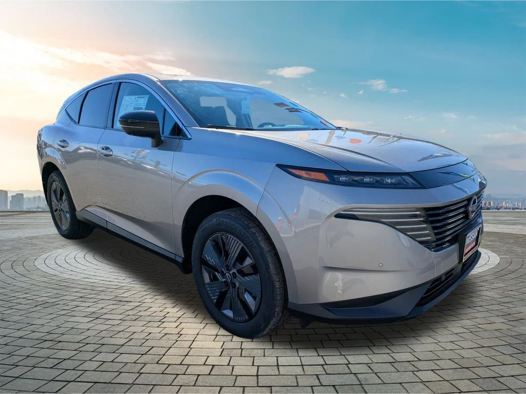 New 2026 Champagne Silver Metallic Nissan SL image 2