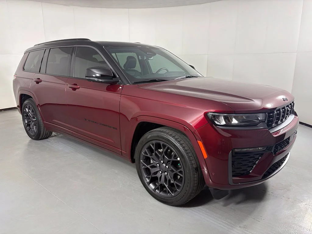 Used 2026 Red Jeep Summit image 2